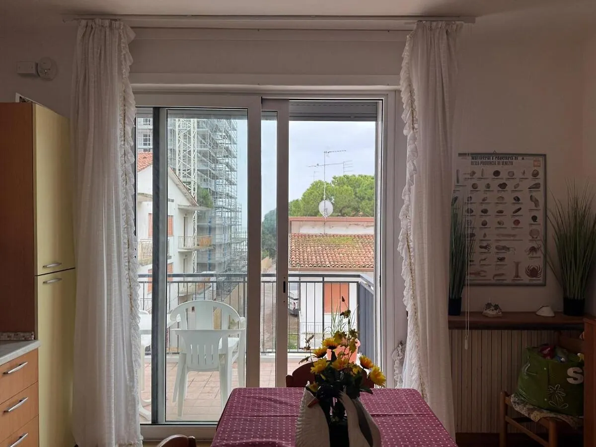 Beachfront Apartment Free Park - Jesolo Beach