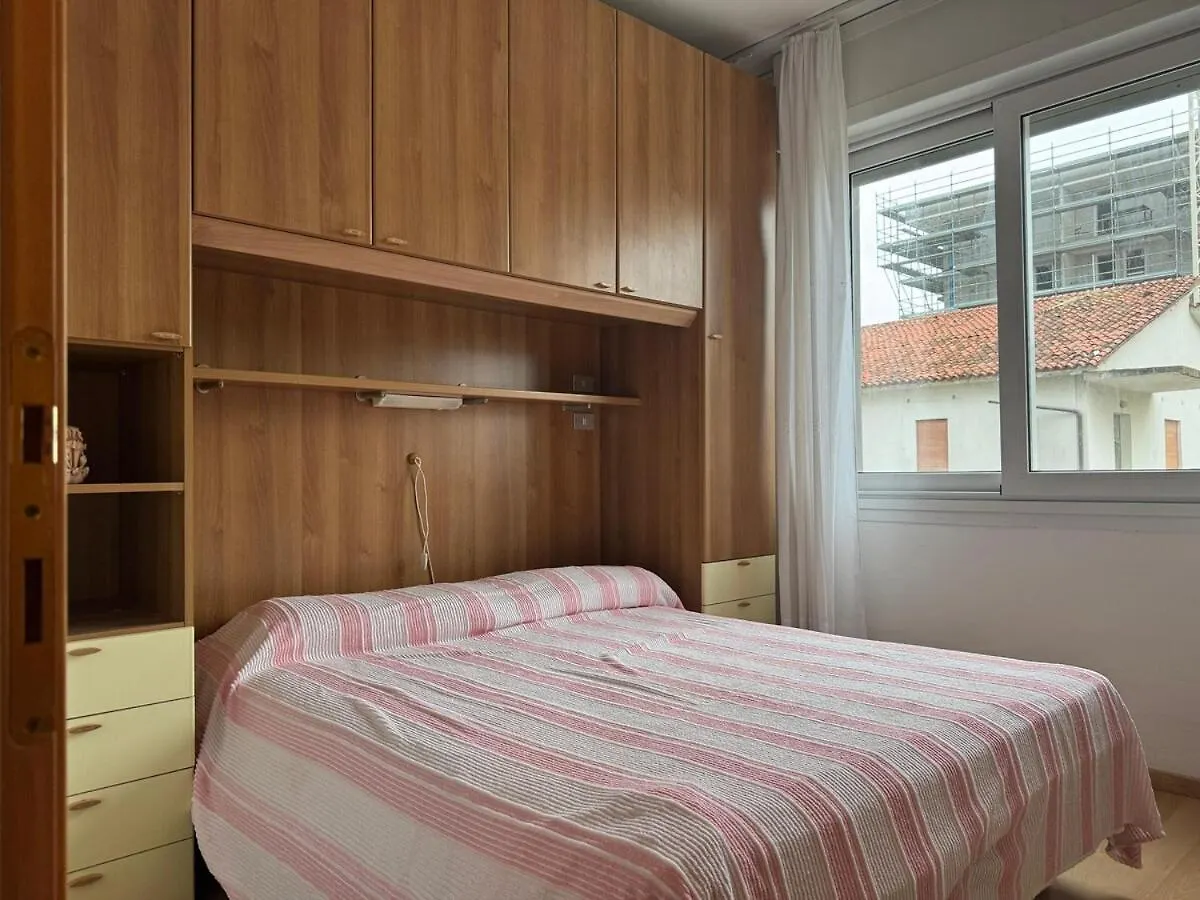 Beachfront Apartment Free Park - Jesolo Beach  Lido di Jesolo