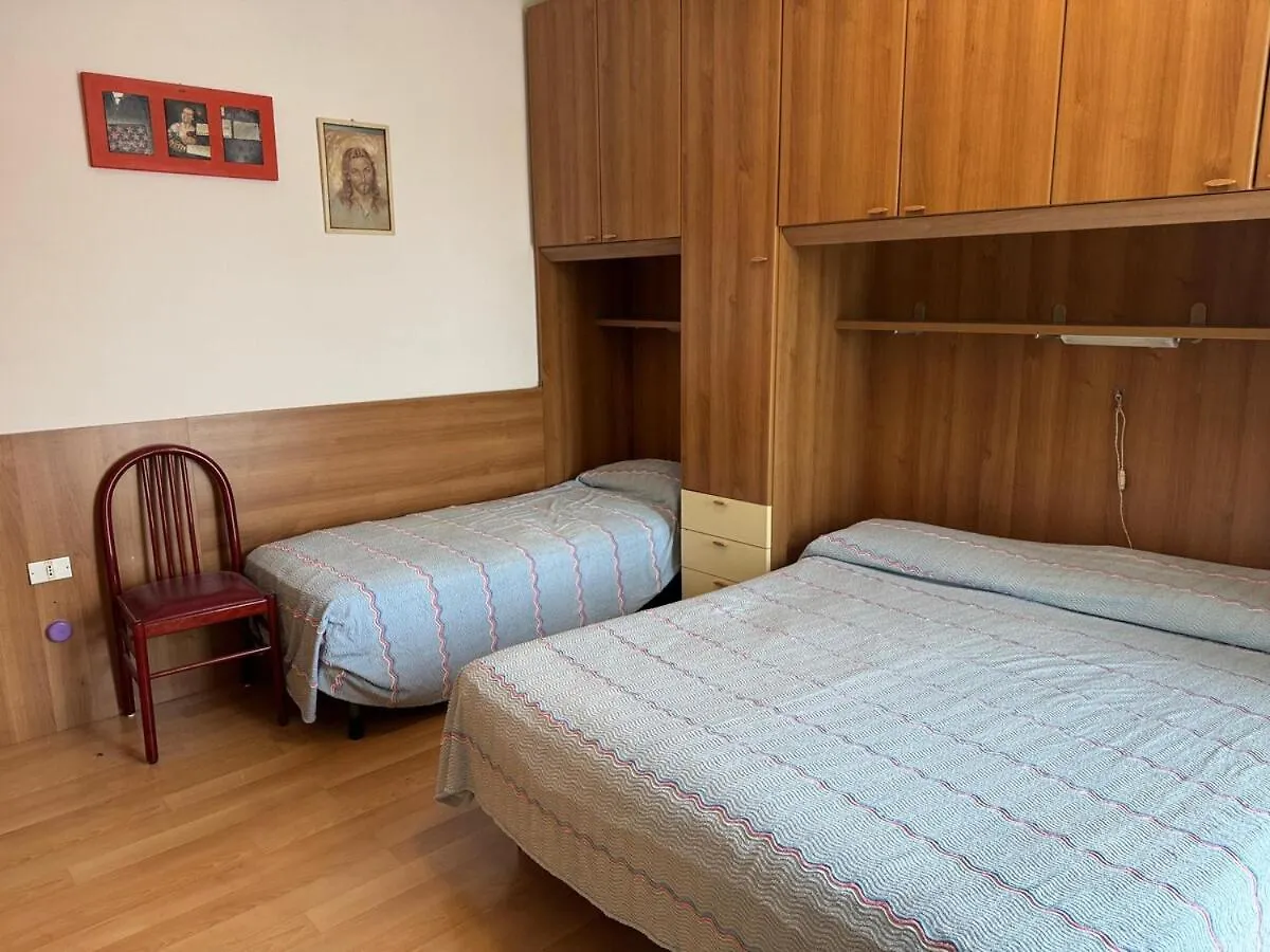 Beachfront Apartment Free Park - Jesolo Beach